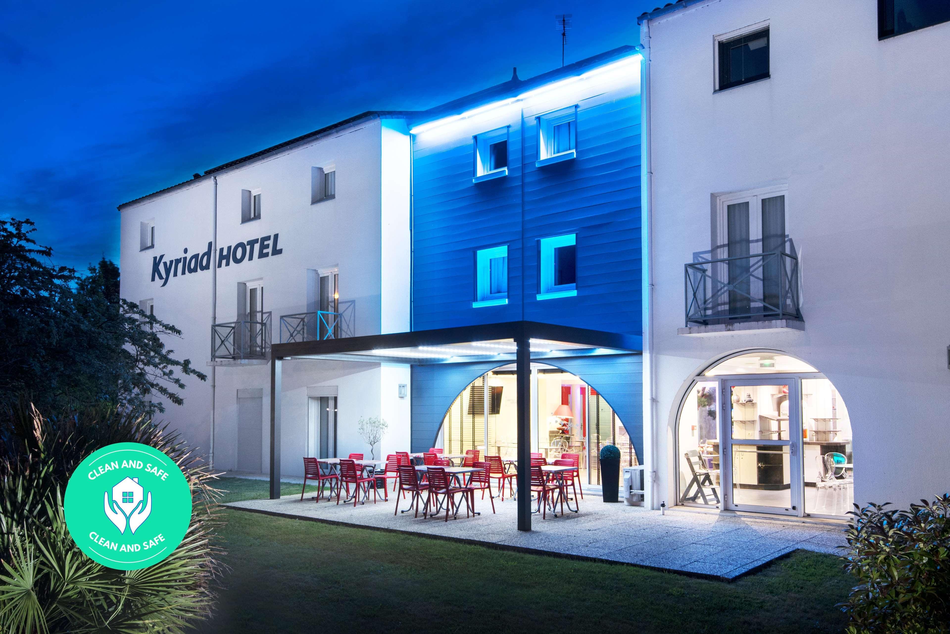 Hotel Kyriad La Rochelle Centre Ville Exterior photo